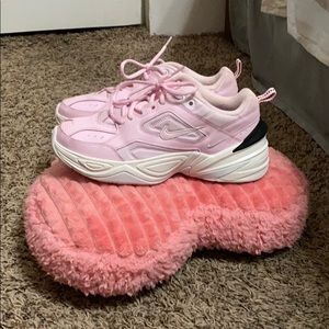 💗 Pink Nike Shoes 💗